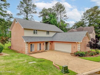 3099 E Fairway Dr, Brandon, MS 39047