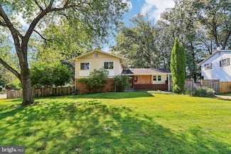 2638 Bowling Green Dr, Vienna, VA 22180