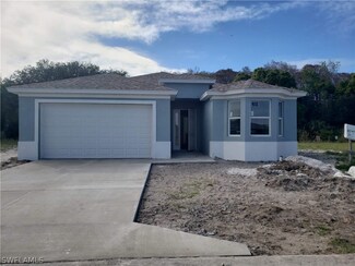 1072 Hamilton St, Immokalee, FL 34142