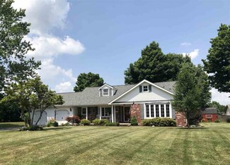 2026 W Maplewood Dr, Marion, IN 46952