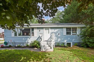 75 Summer St, Lisbon Falls, ME 04252