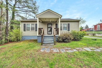 119 Caroline Ave, Brookneal, VA 24528