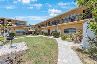 6810 Park St S Unit 16, South Pasadena, FL 33707