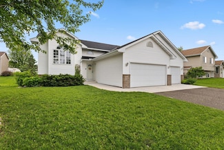 104 Bison Ct, Buffalo, MN 55313