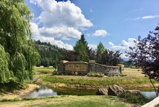 37 Lake Pointe Ct, Bigfork, MT 59911