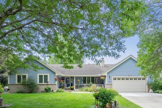 539 Westwood Ln, Chaska, MN 55318