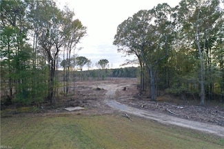 22056 Brewers Neck Blvd, Carrollton, VA 23314