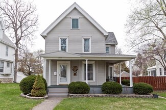 1737 B Ave NE, Cedar Rapids, IA 52402
