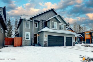9121 Chapelle Cir, Anchorage, AK 99507