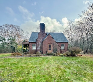 45 Hoppen Rd Unit 2, New Hartford, CT 06057