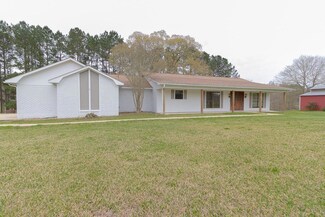 35 Major Ulmer Rd, Laurel, MS 39443