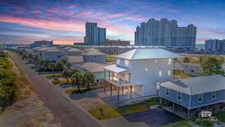 417 E 2nd Ave, Gulf Shores, AL 36542