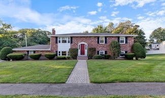 25 Delaware Ave, Danvers, MA 01923