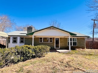 625 Oakhaven Rd, Pleasanton, TX 78064