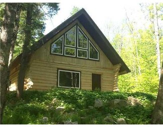 9 Cove Rd, Sebec, ME 04481