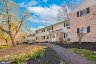 26 Park Ave Unit B19, Chalfont, PA 18914
