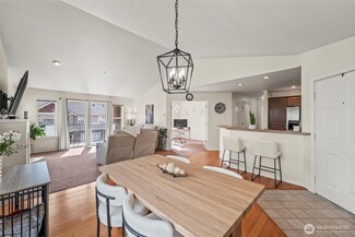 2143 Hammond Ave Unit E-10, Dupont, WA 98327