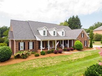 5809 Willow Way Ct, Oak Ridge, NC 27310