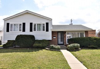 17 E Central Ave, Lombard, IL 60148