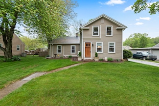33 Hanover St, Wallingford, CT 06492