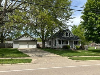 514 E High St, Morrison, IL 61270