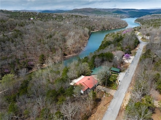 9 N Star Loop, Eureka Springs, AR 72631