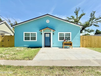 1409 E 6th Ct, Panama City, FL 32401