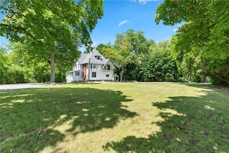 727 W Beaver St Unit 2, Zelienople, PA 16063