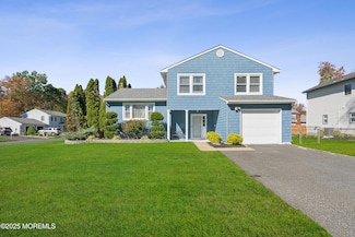 2 Michael Ct, Old Bridge, NJ 08857