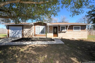 200 Michelle Dr, Converse, TX 78109