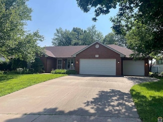 2434 SE Cuvier St, Tecumseh, KS 66542