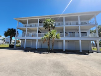 411 Admiral Craik Dr Unit 7, Grand Isle, LA 70358