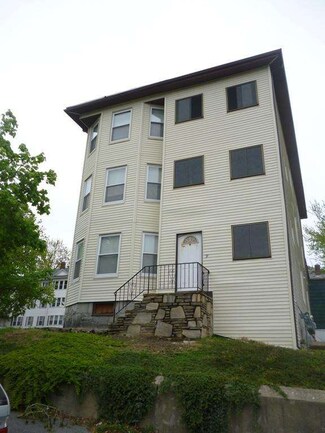 39 Dartmouth St, Worcester, MA 01604