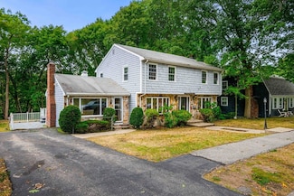 17 Patricia Dr, Milton, MA 02186