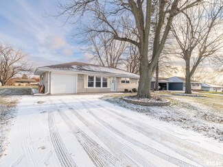 5708 N Mar Vista Dr, Peoria, IL 61614