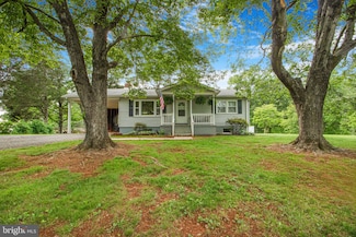 9576 Deer Hollow Ln, Warrenton, VA 20186