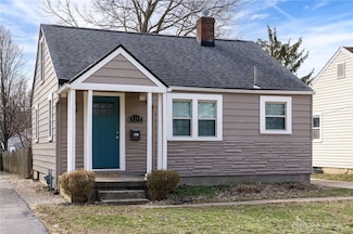 1272 Elmdale Dr, Dayton, OH 45409