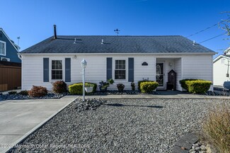 153 Amherst Dr, Bayville, NJ 08721