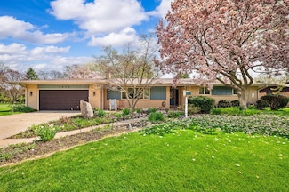2655 Tanbark Trail, Saint Joseph, MI 49085