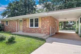2114 E 5th St, Washington, MO 63090