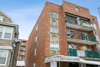 3745 75th St, Flushing, NY 11372