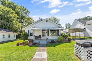302 North St, Morganton, NC 28655