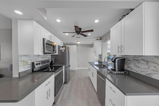 2550 NW 2nd Dr, Pompano Beach, FL 33064