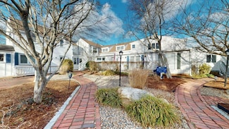 15 Cottage St Unit 6, Provincetown, MA 02657