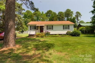 252 Chuckwood Rd, Mooresville, NC 28117