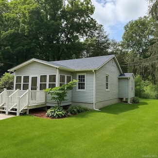 37 Shady Creek Rd, Pleasant Valley, NY 12569