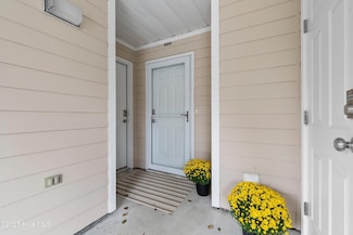 3350 Club Villas Dr Unit 1501, Southport, NC 28461