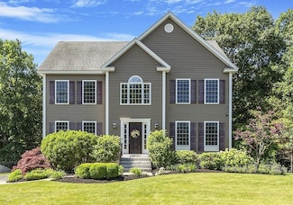 45 Northland Rd, Windham, NH 03087