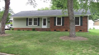3545 Fieldstone Dr, Winston Salem, NC 27105