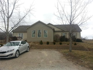 1317 NE 949p Rd, Windsor, MO 65360